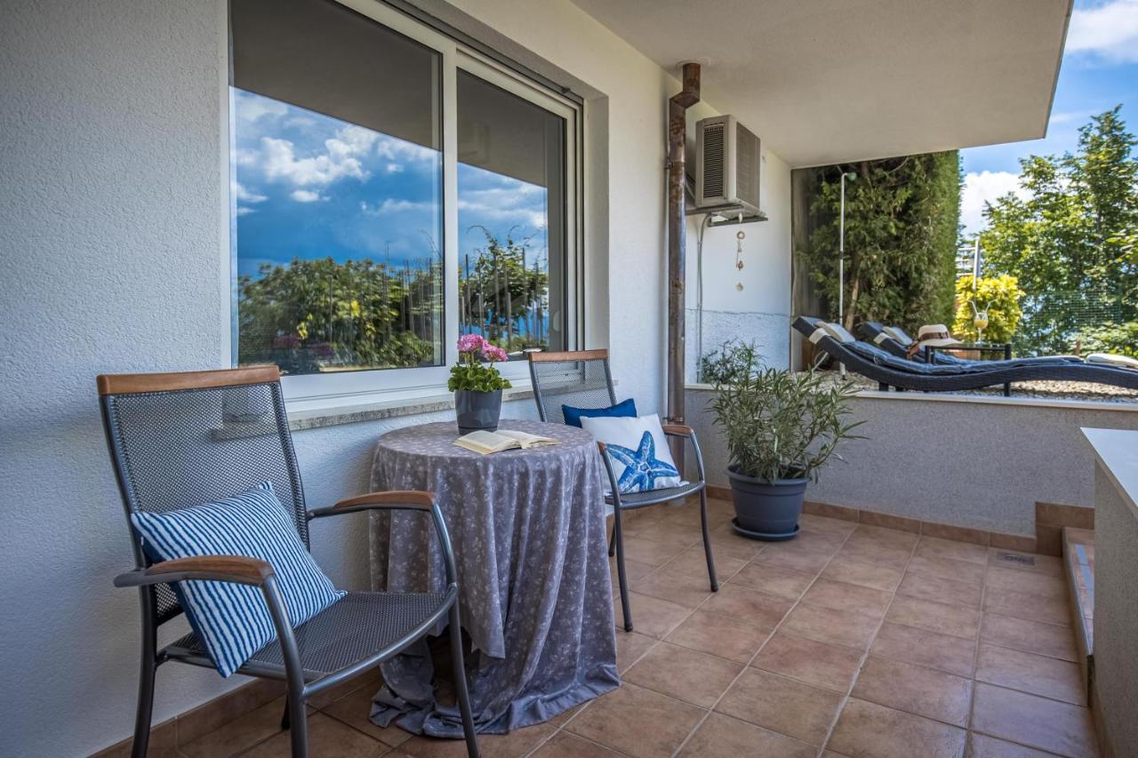 Terra Magica Deluxe Apartment Or Room With Private Parking, Terrace And Sea View Рийека Екстериор снимка